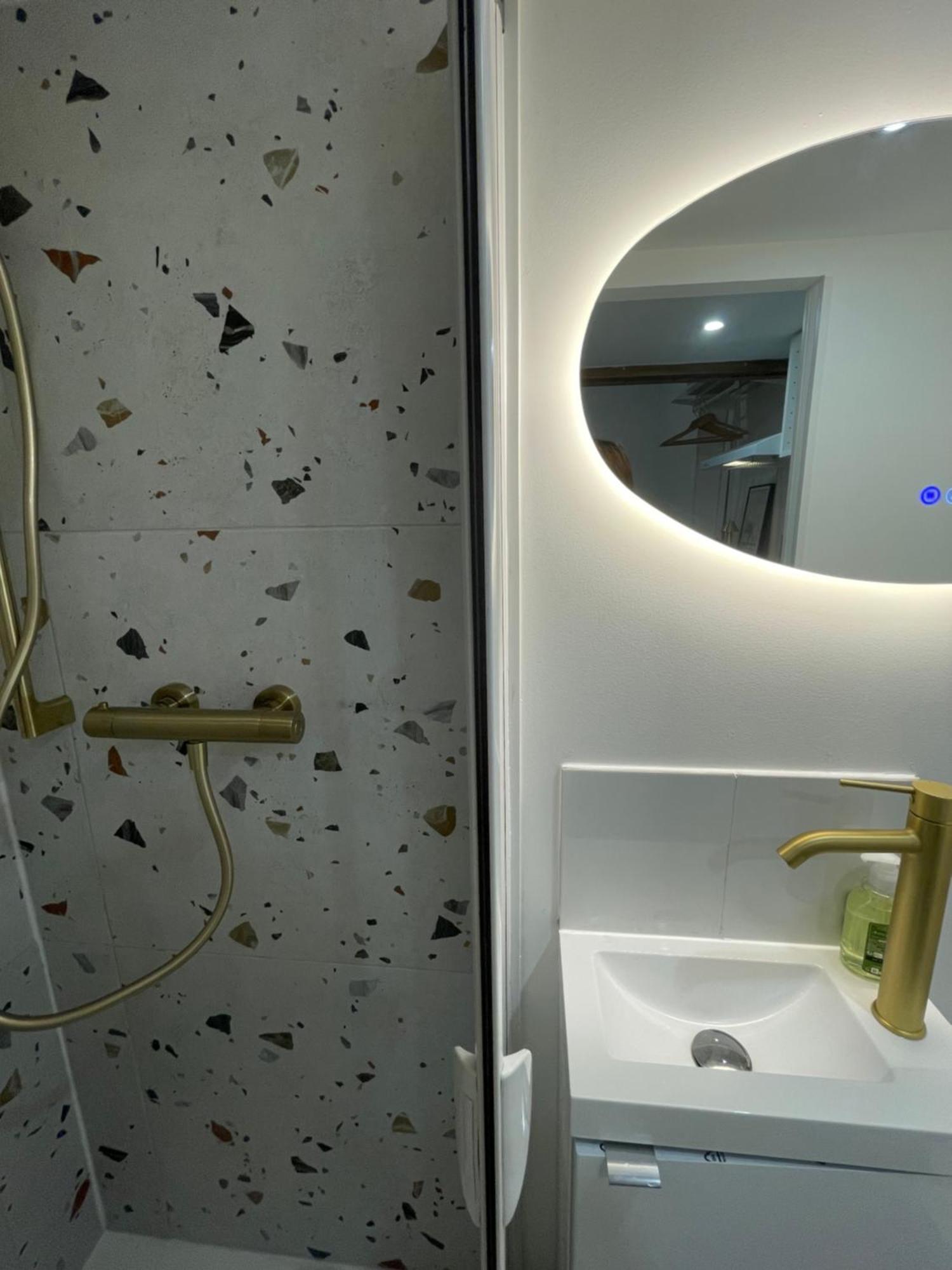 « Le Good Spot » Studio Hypercentre Renove/Wifi/Clim モンペリエ エクステリア 写真